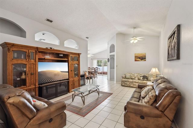 527 DURANGO LOOP STREET, Davenport, FL 33897