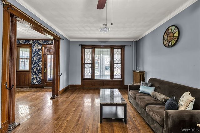 699 Chilton Avenue, Niagara Falls, NY 14301