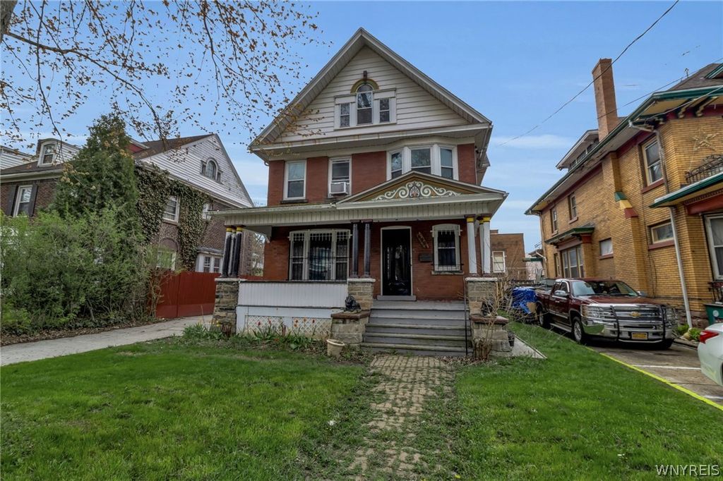 699 Chilton Avenue, Niagara Falls, NY 14301