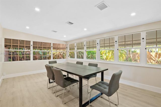 2725 NE 21st Avenue, Fort Lauderdale, FL 33306