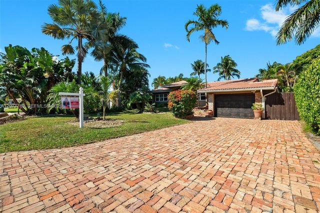 2725 NE 21st Avenue, Fort Lauderdale, FL 33306