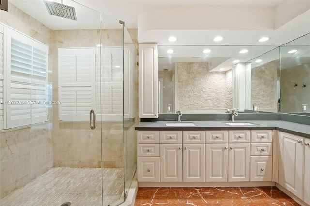 2725 NE 21st Avenue, Fort Lauderdale, FL 33306