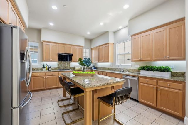 38 Cook Place, Santa Clara, CA 95050