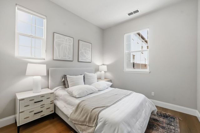 38 Cook Place, Santa Clara, CA 95050
