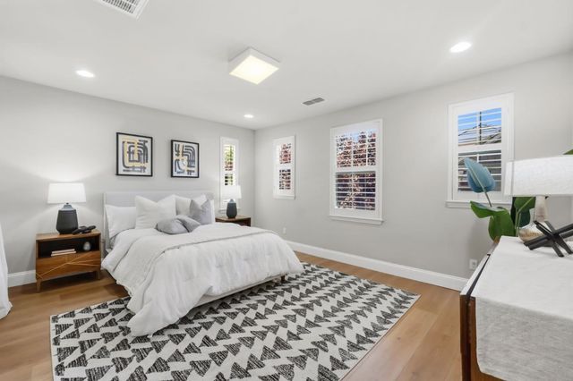 38 Cook Place, Santa Clara, CA 95050