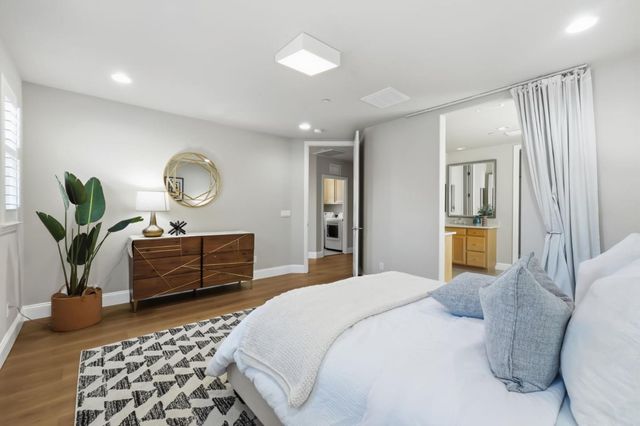 38 Cook Place, Santa Clara, CA 95050