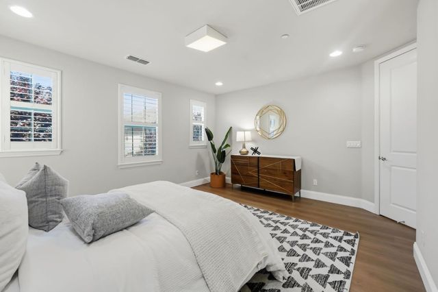 38 Cook Place, Santa Clara, CA 95050