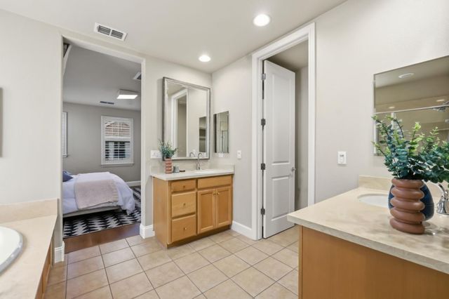 38 Cook Place, Santa Clara, CA 95050