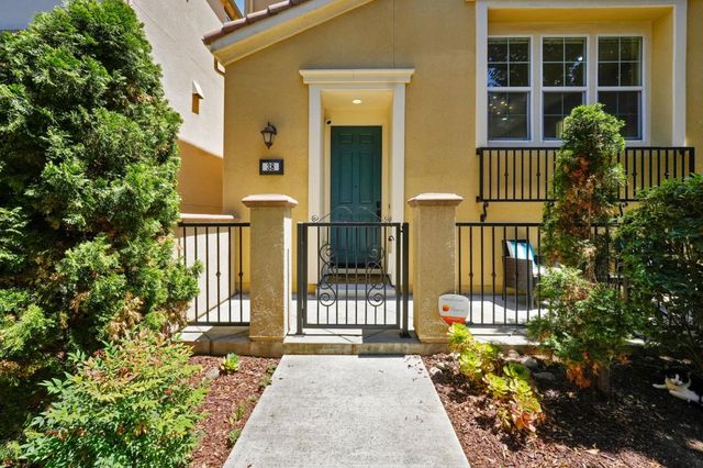 38 Cook Place, Santa Clara, CA 95050