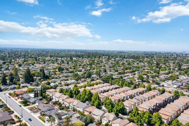 38 Cook Place, Santa Clara, CA 95050
