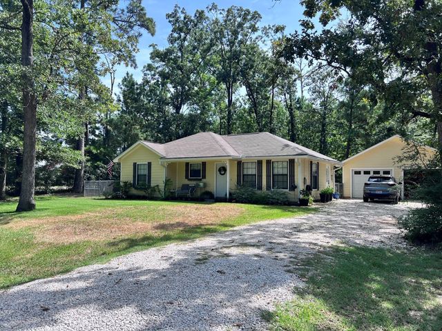 200 Mimosa, Onalaska, TX 77360