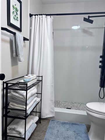 200 Mimosa, Onalaska, TX 77360