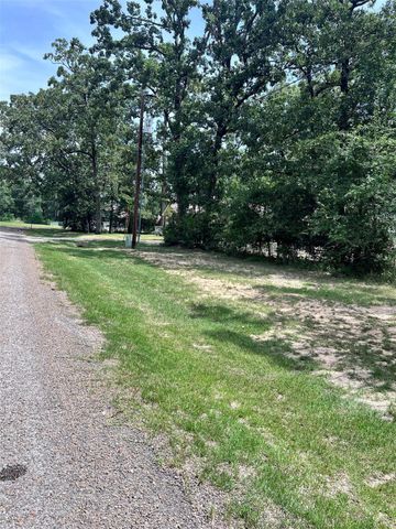 200 Mimosa, Onalaska, TX 77360