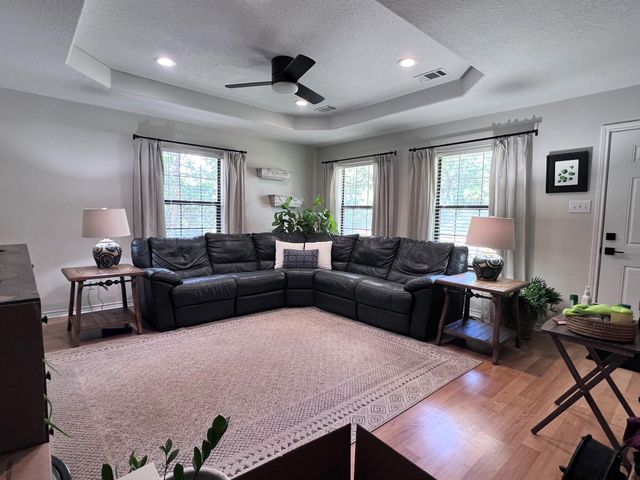 200 Mimosa, Onalaska, TX 77360