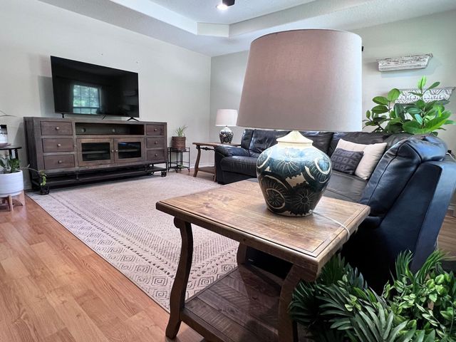 200 Mimosa, Onalaska, TX 77360