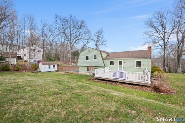 1 Steepleview Drive, East Hampton, CT 06424