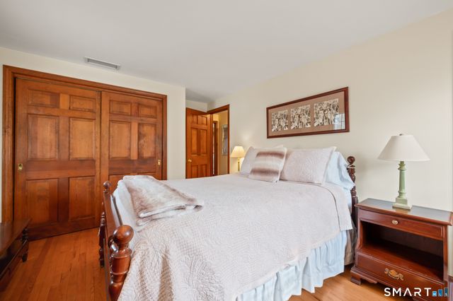 1 Steepleview Drive, East Hampton, CT 06424