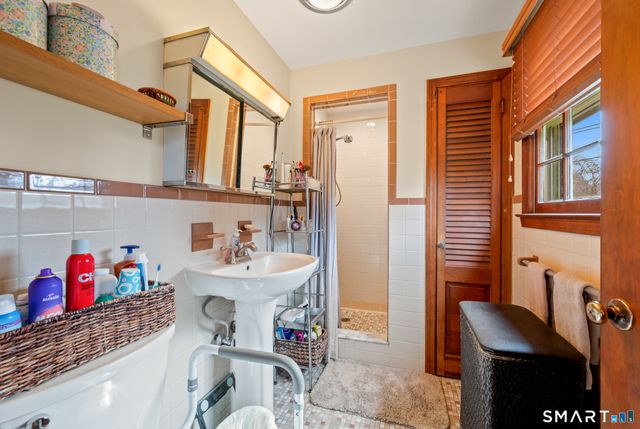 1 Steepleview Drive, East Hampton, CT 06424