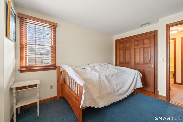 1 Steepleview Drive, East Hampton, CT 06424