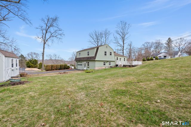 1 Steepleview Drive, East Hampton, CT 06424