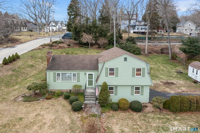 1 Steepleview Drive, East Hampton, CT 06424