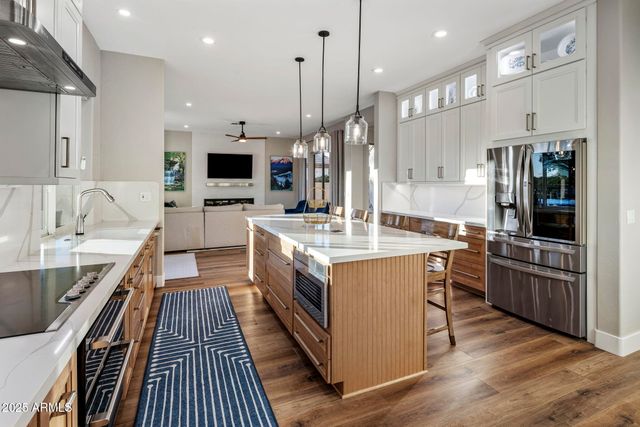 813 E FIELDSTONE Place, Chandler, AZ 85249