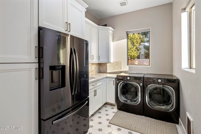 813 E FIELDSTONE Place, Chandler, AZ 85249