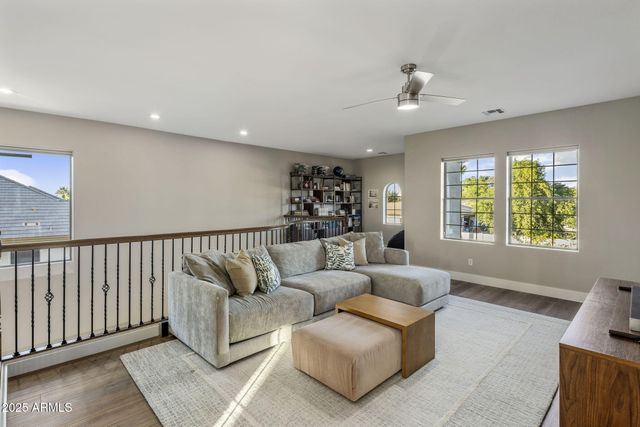 813 E FIELDSTONE Place, Chandler, AZ 85249