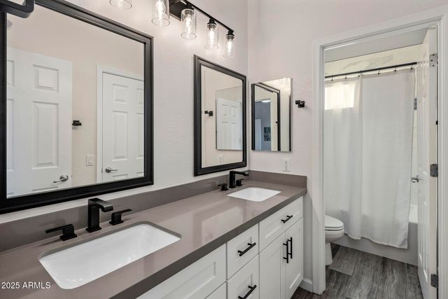 813 E FIELDSTONE Place, Chandler, AZ 85249