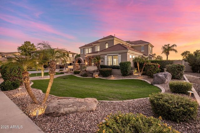 813 E FIELDSTONE Place, Chandler, AZ 85249