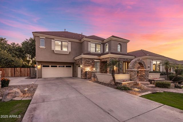 813 E FIELDSTONE Place, Chandler, AZ 85249