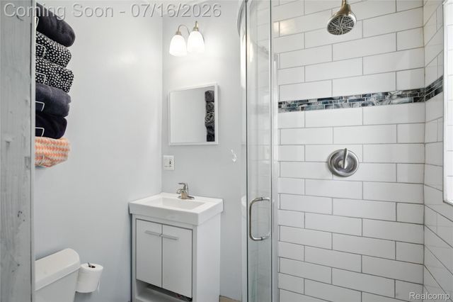306 N Kenwood Avenue, Royal Oak, MI 48067