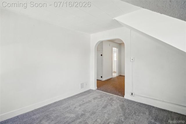 306 N Kenwood Avenue, Royal Oak, MI 48067