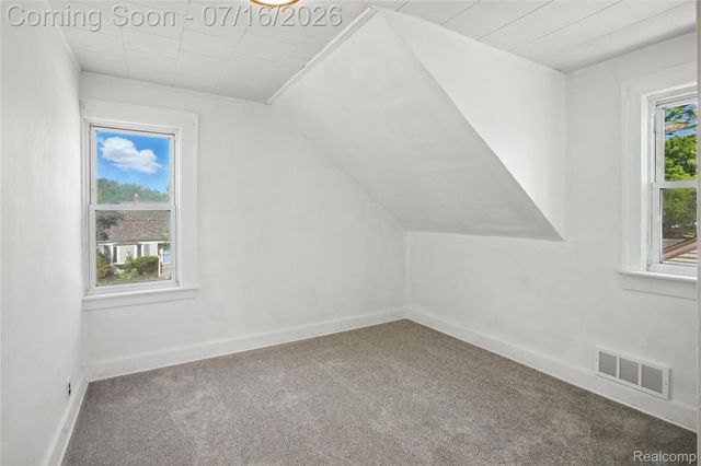 306 N Kenwood Avenue, Royal Oak, MI 48067