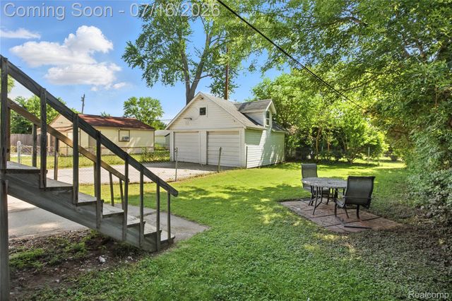 306 N Kenwood Avenue, Royal Oak, MI 48067