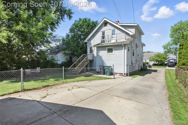 306 N Kenwood Avenue, Royal Oak, MI 48067