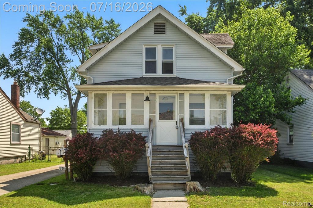 306 N Kenwood Avenue, Royal Oak, MI 48067