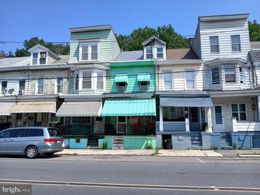 1115 E CENTRE ST, Mahanoy City, PA 17948