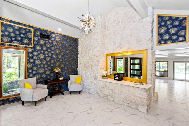 1717 S Columbia Drive, West Columbia, TX 77486