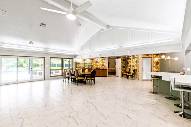 1717 S Columbia Drive, West Columbia, TX 77486