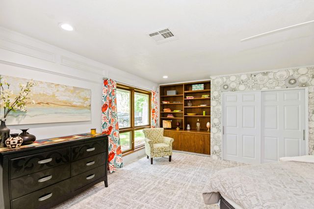 1717 S Columbia Drive, West Columbia, TX 77486