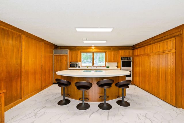 1717 S Columbia Drive, West Columbia, TX 77486