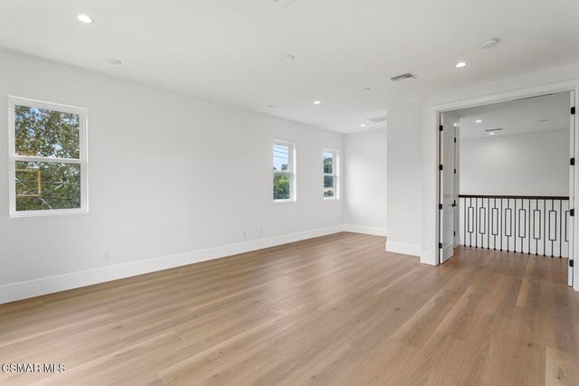 295 Toyon Court, Thousand Oaks, CA 91362