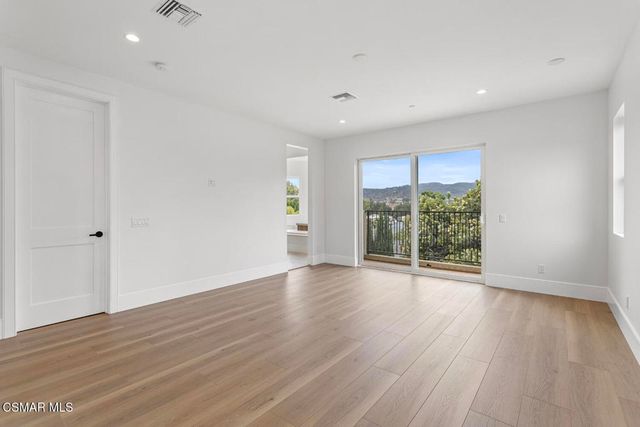 295 Toyon Court, Thousand Oaks, CA 91362