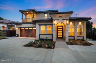295 Toyon Court, Thousand Oaks, CA 91362