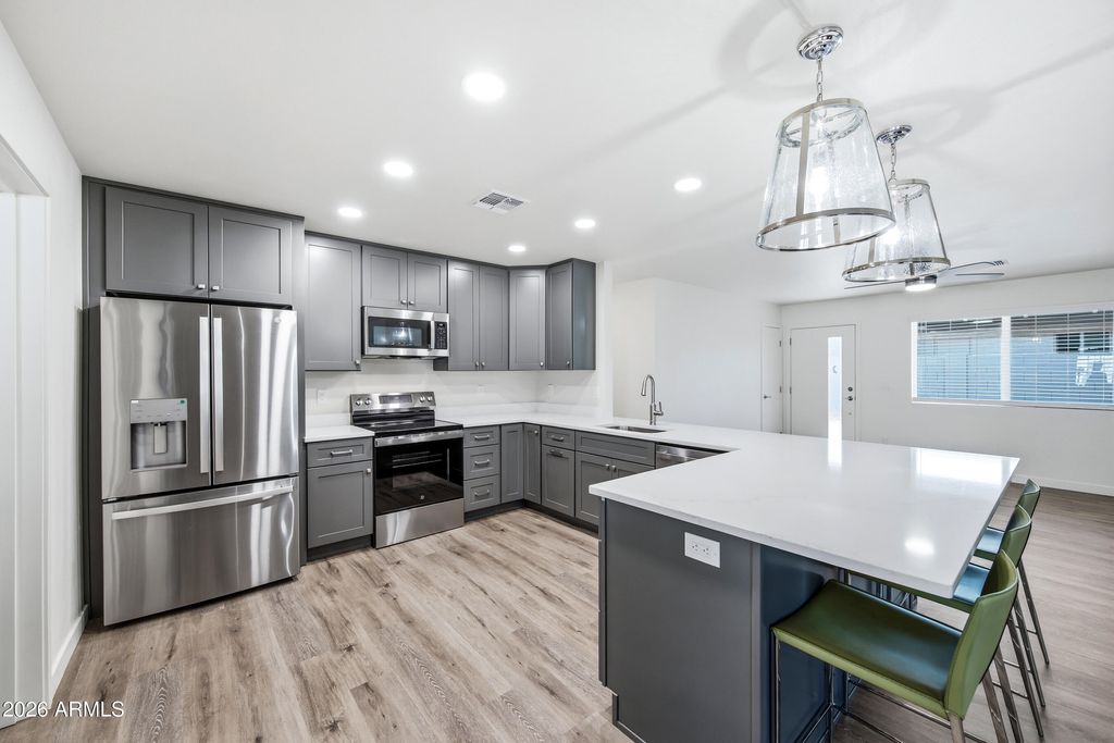 4139 N 27TH Street, Phoenix, AZ 85016