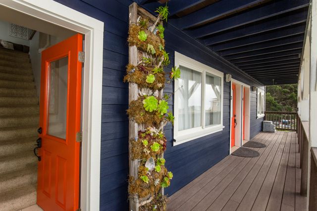 129 & 143 Lower Pacific Drive, Shelter Cove, CA 95589