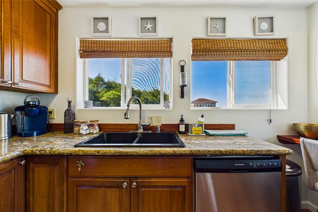 129 & 143 Lower Pacific Drive, Shelter Cove, CA 95589