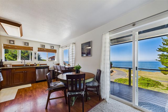 129 & 143 Lower Pacific Drive, Shelter Cove, CA 95589