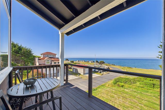 129 & 143 Lower Pacific Drive, Shelter Cove, CA 95589